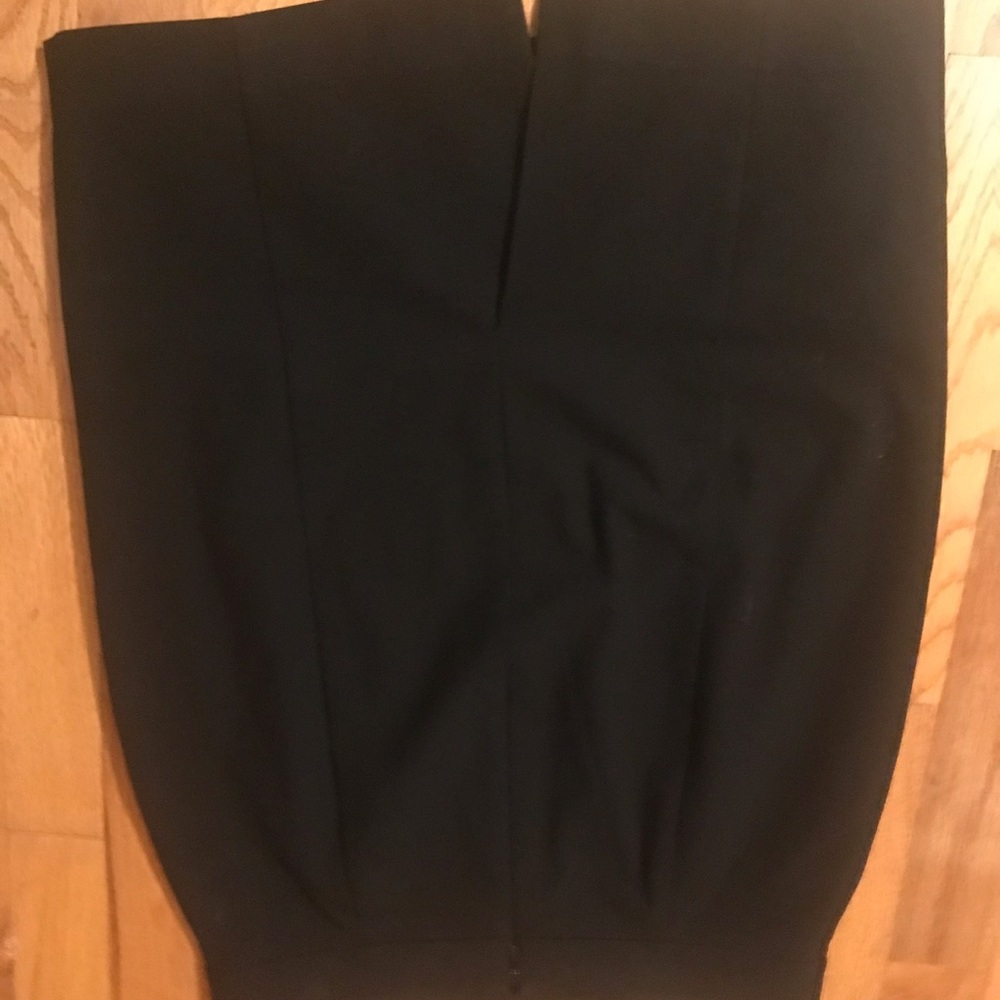 Skirt - Picture 2 of 3